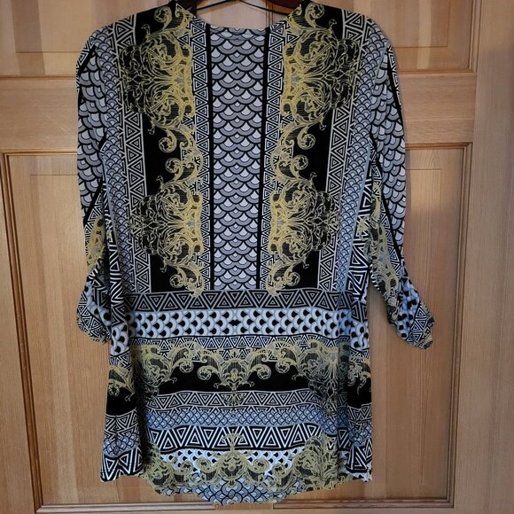 Style & Co. symmetrical pattern tunic with scoop neck, size Medium. Black, gold - Picture 3 of 6